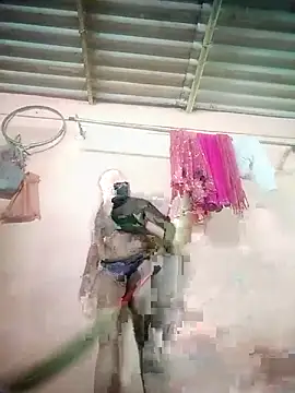 Snapshot of SassyDiy chatting on February 25, 2026, 2:05 pm SassyDiy online show from February 25, 2026, 2:05 pm