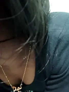 Snapshot of Zoyaa-Zubair chatting on February 14, 2026, 5:21 pm Zoyaa-Zubair online show from February 14, 2026, 5:21 pm