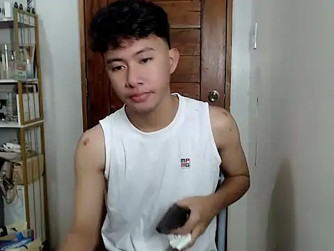 Snapshot of asiantwink0000 chatting on December 15, 2025, 2:38 am asiantwink0000 online show from December 15, 2025, 2:38 am