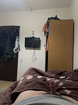 Snapshot of brt2552 chatting on March 4, 2026, 4:24 pm brt2552 online show from March 4, 2026, 4:24 pm