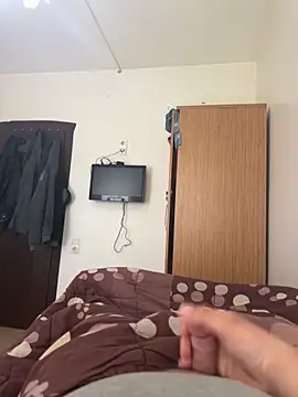 Snapshot of brt2552 chatting on March 16, 2026, 9:24 am brt2552 online show from March 16, 2026, 9:24 am