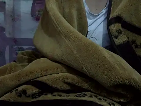 Snapshot of Hot_Princess2000 chatting on December 14, 2025, 11:09 pm Hot Princess2000 online show from December 14, 2025, 11:09 pm