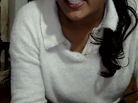 Hot Princess2000 online show from December 19, 2025, 2:51 am