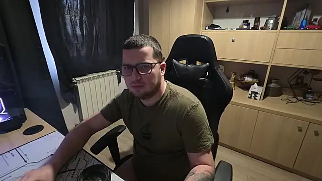 Snapshot of kevinnlovelly chatting on February 13, 2026, 11:39 am kevinnlovelly online show from February 13, 2026, 11:39 am