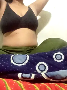 Snapshot of cherrydarling chatting on December 19, 2025, 8:49 pm cherrydarling online show from December 19, 2025, 8:49 pm