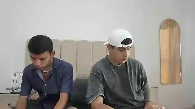 Snapshot of TomasANDalejo chatting on December 2, 2025, 12:21 pm TomasANDalejo online show from December 2, 2025, 12:21 pm