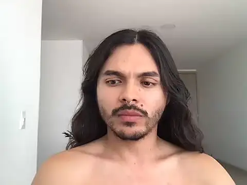 Snapshot of Lukathin chatting on December 4, 2025, 5:54 pm Lukathin online show from December 4, 2025, 5:54 pm