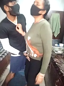 Snapshot of hotty_ragini chatting on December 18, 2025, 4:40 am hotty ragini online show from December 18, 2025, 4:40 am