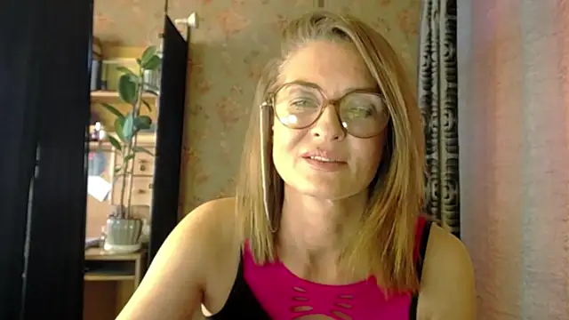 Snapshot of Soniakiss chatting on March 17, 2026, 3:04 pm Soniakiss online show from March 17, 2026, 3:04 pm