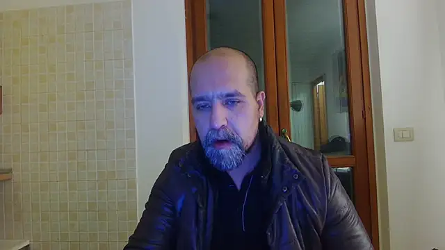 Snapshot of AMIRDIB2025 chatting on January 14, 2026, 6:02 pm AMIRDIB2025 online show from January 14, 2026, 6:02 pm