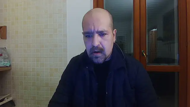 Snapshot of AMIRDIB2025 chatting on March 3, 2026, 6:14 pm AMIRDIB2025 online show from March 3, 2026, 6:14 pm