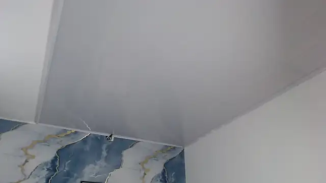 Cherrysmalll online show from December 5, 2025, 5:09 pm