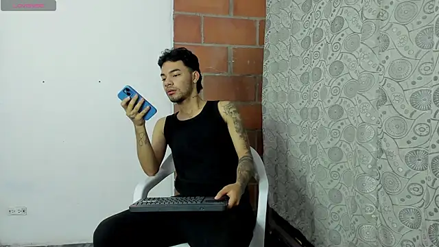 calvin-parker online show from December 19, 2025, 3:13 am