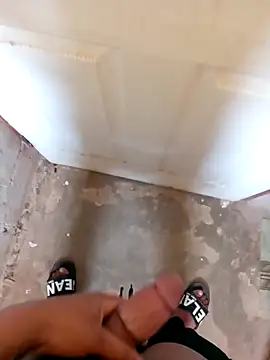 Snapshot of aya4557 chatting on March 8, 2026, 8:51 am aya4557 online show from March 8, 2026, 8:51 am