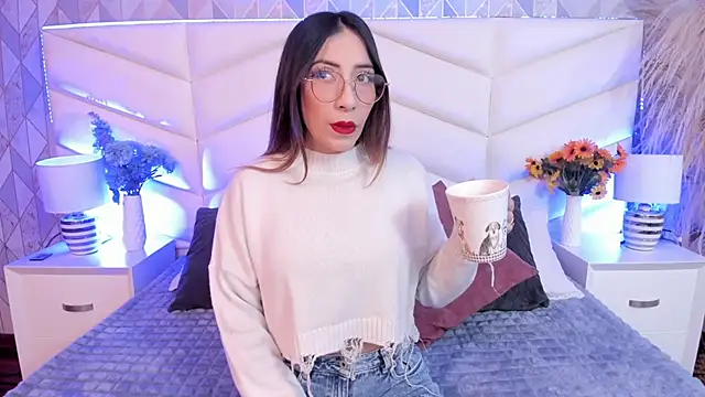 Snapshot of Lizzi_Hotman_ chatting on January 15, 2026, 12:10 pm Lizzi Hotman online show from January 15, 2026, 12:10 pm