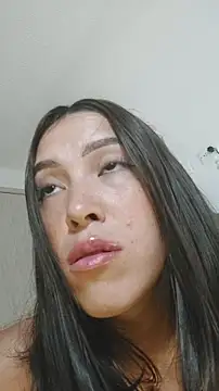 Lina Carolina online show from December 5, 2025, 10:02 am