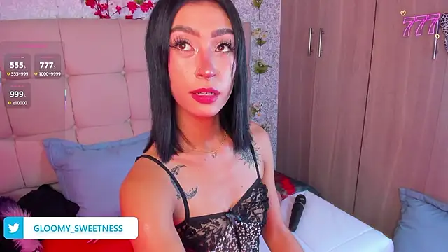 Snapshot of Ounla_Sweet chatting on February 2, 2026, 1:37 am Ounla Sweet online show from February 2, 2026, 1:37 am