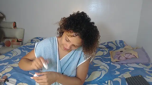 Snapshot of Nathaly_naughty chatting on December 13, 2025, 10:48 pm Nathaly naughty online show from December 13, 2025, 10:48 pm