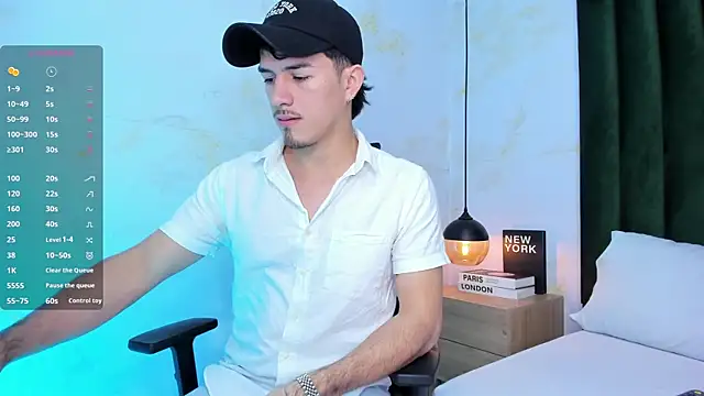 Snapshot of Justin_duque chatting on December 4, 2025, 7:33 pm Justin duque online show from December 4, 2025, 7:33 pm