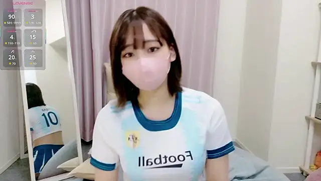 Snapshot of moeka_chaaan chatting on March 12, 2026, 10:43 am moeka chaaan online show from March 12, 2026, 10:43 am