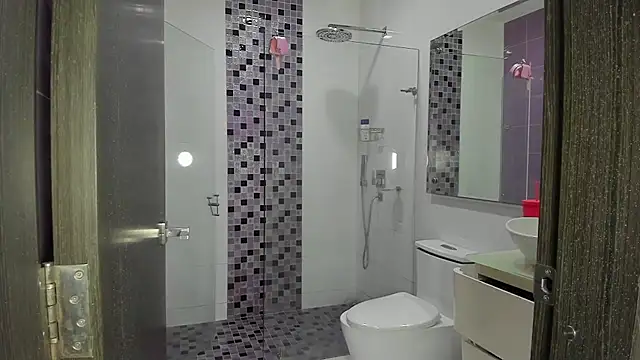 Snapshot of Katrina_hot1 chatting on February 4, 2026, 6:19 am Katrina hot1 online show from February 4, 2026, 6:19 am