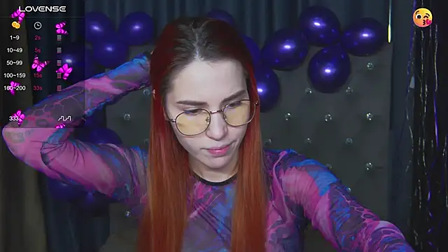 Snapshot of Emily_Kente chatting on December 5, 2025, 12:41 am Emily Kente online show from December 5, 2025, 12:41 am