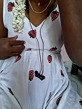 Snapshot of Tamil_Laksh chatting on February 2, 2026, 6:12 am Tamil Laksh online show from February 2, 2026, 6:12 am