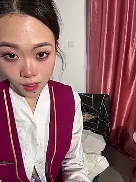 Snapshot of youyou-baby999 chatting on March 17, 2026, 6:28 am youyou-baby999 online show from March 17, 2026, 6:28 am