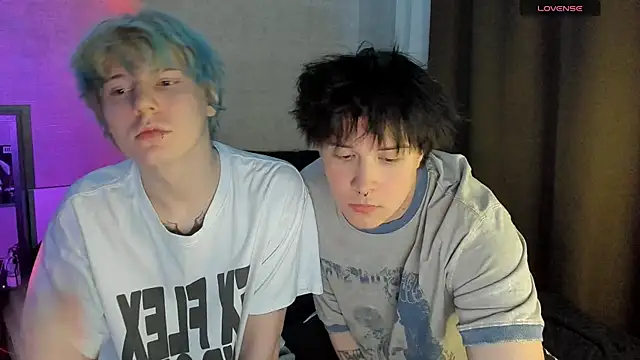 Snapshot of miya_meow_miku chatting on December 14, 2025, 6:45 pm miya meow miku online show from December 14, 2025, 6:45 pm