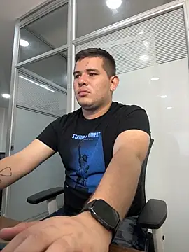 ian david Xxx online show from December 5, 2025, 5:27 am