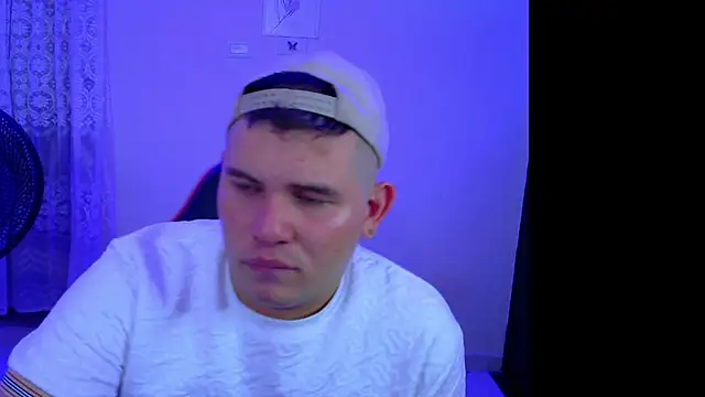 ian david Xxx online show from December 13, 2025, 10:48 pm