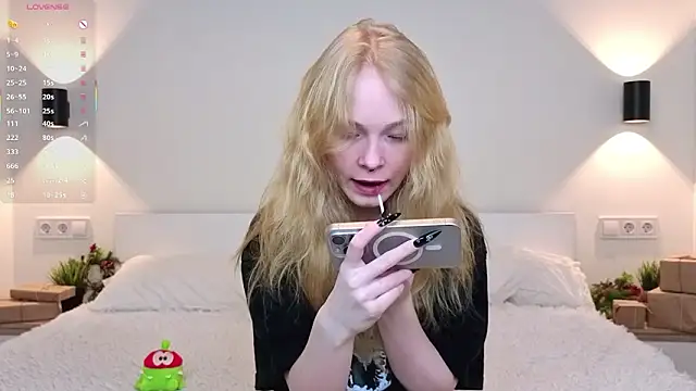 Snapshot of GhisllaineWestler chatting on February 3, 2026, 4:21 am GhisllaineWestler online show from February 3, 2026, 4:21 am