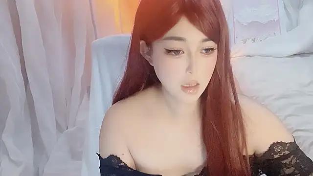 EmmaLower online show from December 17, 2025, 5:46 am