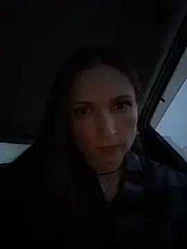 Snapshot of ZaraHill chatting on December 14, 2025, 2:28 am ZaraHill online show from December 14, 2025, 2:28 am