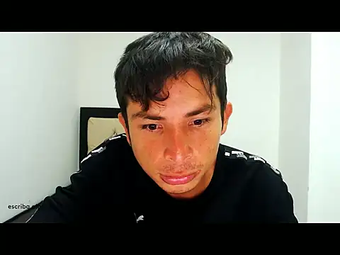 Snapshot of albeirothh chatting on December 1, 2025, 3:44 am albeirothh online show from December 1, 2025, 3:44 am