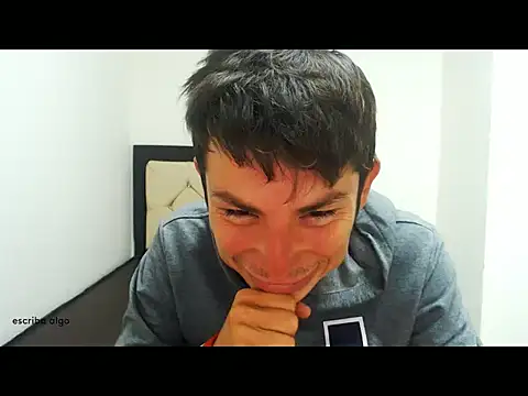 Snapshot of albeirothh chatting on December 3, 2025, 3:58 am albeirothh online show from December 3, 2025, 3:58 am