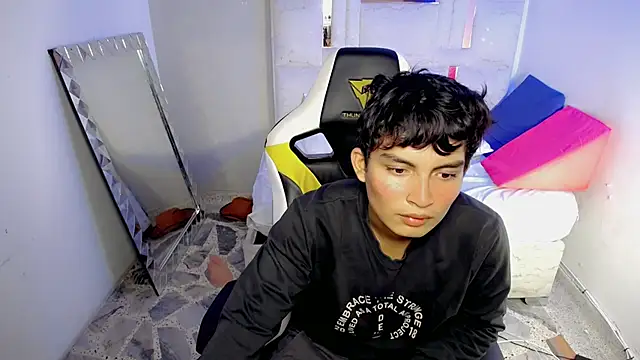 Green XoX online show from January 11, 2026, 1:49 pm