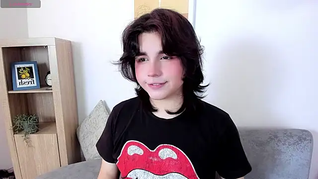 Snapshot of daniellesins2 chatting on December 13, 2025, 8:58 pm daniellesins2 online show from December 13, 2025, 8:58 pm