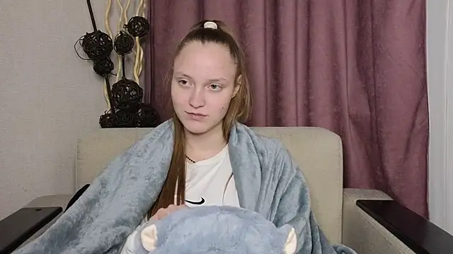 Snapshot of BibiStapler chatting on December 15, 2025, 8:13 pm BibiStapler online show from December 15, 2025, 8:13 pm