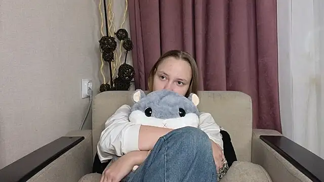 Snapshot of BibiStapler chatting on December 17, 2025, 8:15 pm BibiStapler online show from December 17, 2025, 8:15 pm