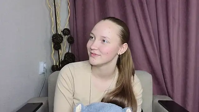 Snapshot of BibiStapler chatting on January 13, 2026, 8:14 pm BibiStapler online show from January 13, 2026, 8:14 pm