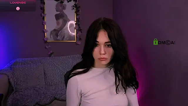 Snapshot of mikameovv chatting on January 14, 2026, 8:25 pm mikameovv online show from January 14, 2026, 8:25 pm