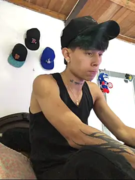 Snapshot of Jake_beach_ chatting on January 16, 2026, 4:49 am Jake beach online show from January 16, 2026, 4:49 am