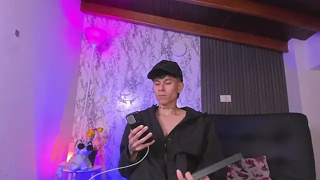 Snapshot of Jake_beach_ chatting on February 8, 2026, 2:31 pm Jake beach online show from February 8, 2026, 2:31 pm