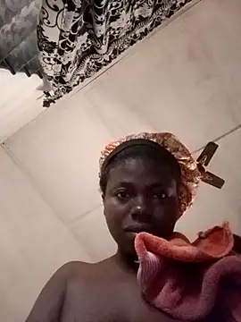 Snapshot of Ghlady1645 chatting on December 16, 2025, 11:59 am Ghlady1645 online show from December 16, 2025, 11:59 am