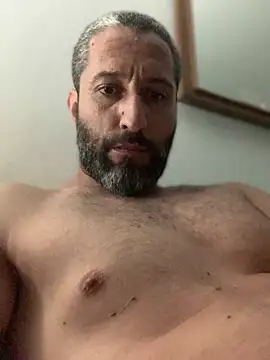 Snapshot of Calientesensible chatting on February 10, 2026, 4:16 am Calientesensible online show from February 10, 2026, 4:16 am