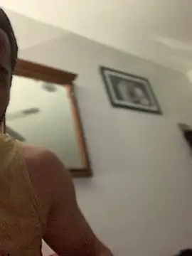 Snapshot of Calientesensible chatting on February 22, 2026, 6:24 am Calientesensible online show from February 22, 2026, 6:24 am