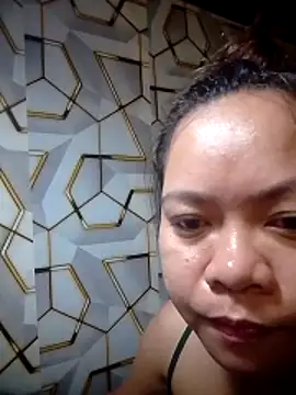 your bootybabe1998 online show from December 1, 2025, 3:17 pm