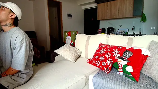 Snapshot of liorvante chatting on December 19, 2025, 5:42 pm liorvante online show from December 19, 2025, 5:42 pm