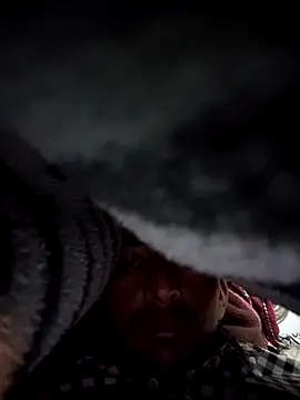 TwinklyBasket897 online show from December 5, 2025, 5:42 pm